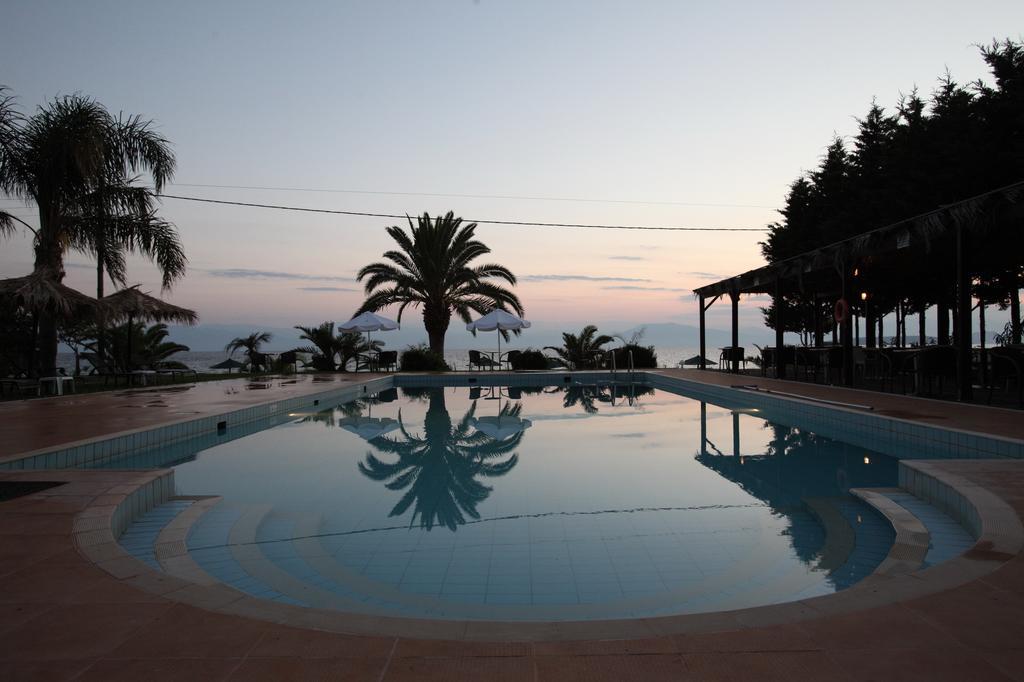 Iria Beach Экстерьер фото