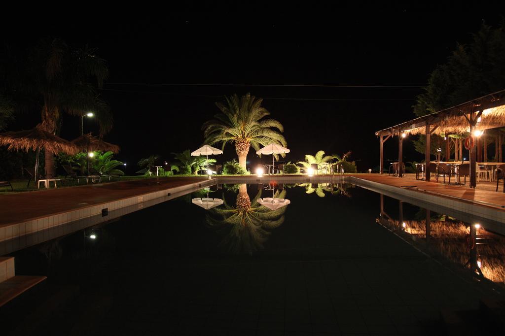 Iria Beach Экстерьер фото